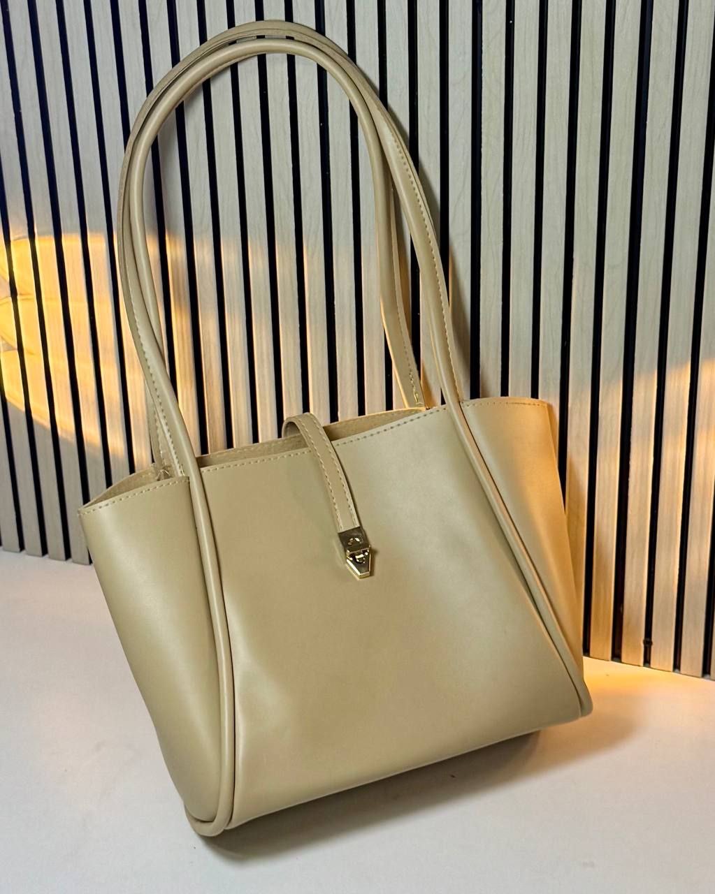 /public/uploads/photos/shares/Suzy bags/IMG_2909.jpeg